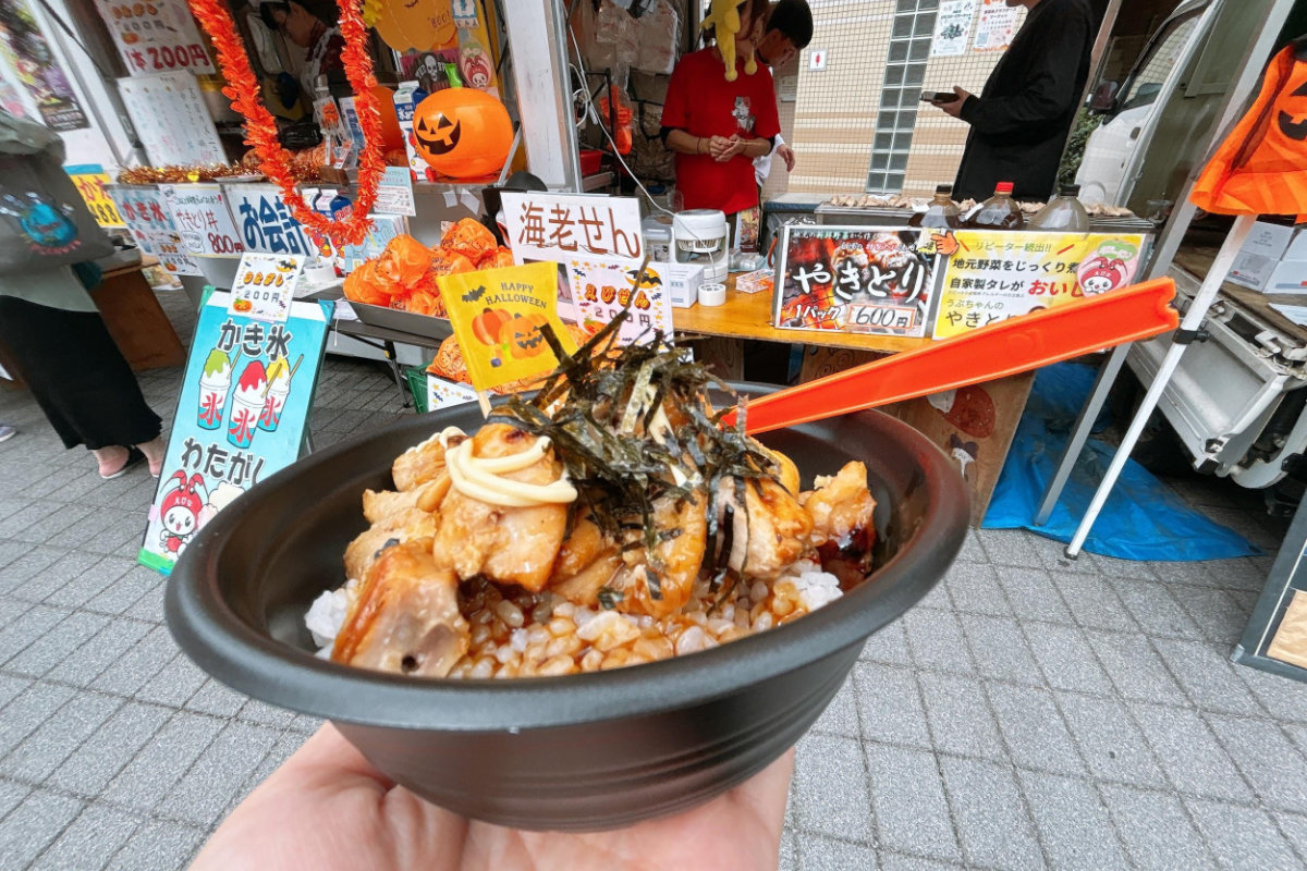 「中華うぶかた」さんの焼き鳥丼